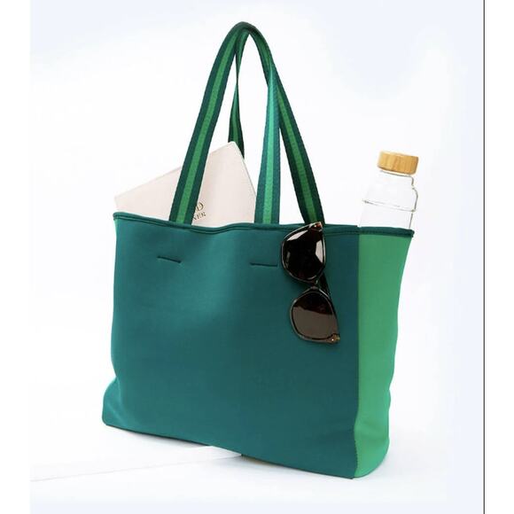 summersalt Handbags - Summersalt The Perfect Beach Tote - Seaglass & Seaweed - never used blue & Green